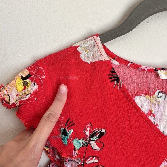 Andrée by unit red flowered shirt size medium - Picture 3 of 5